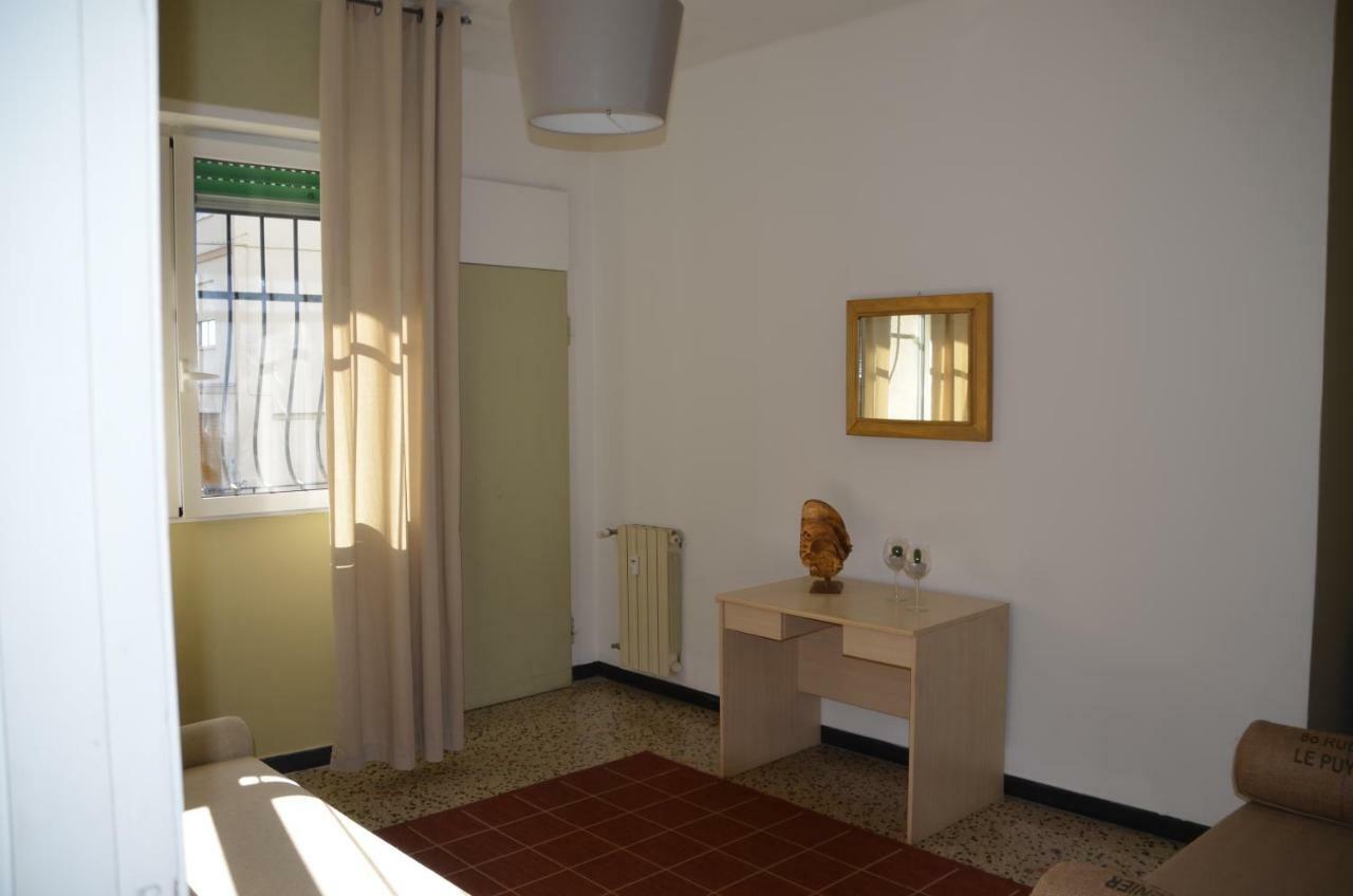 A Due Passi Dal Mare Apartment Sestri Levante Bagian luar foto