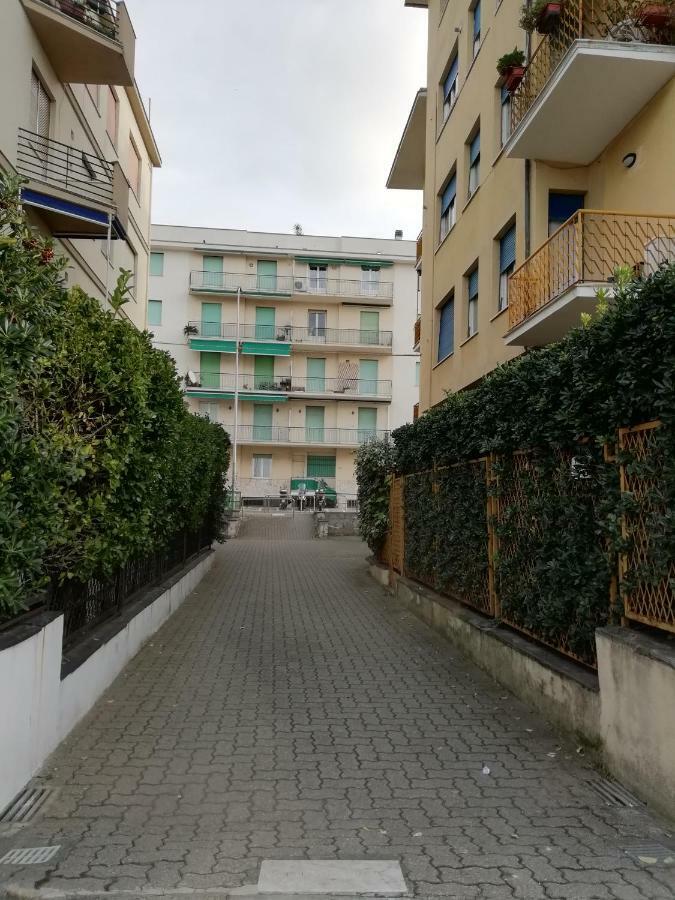 A Due Passi Dal Mare Apartment Sestri Levante Bagian luar foto